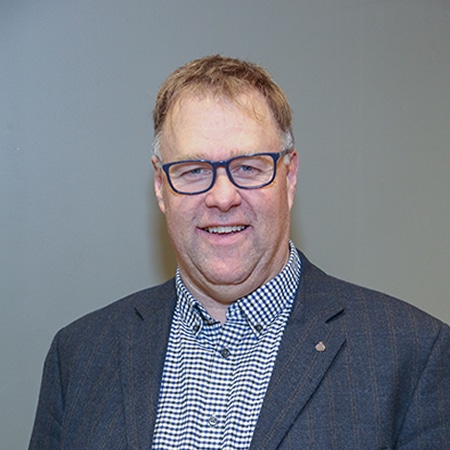 Shawn I. Smith Executive Lead: NPRS Canada / Great Prairies Rail Ltd.